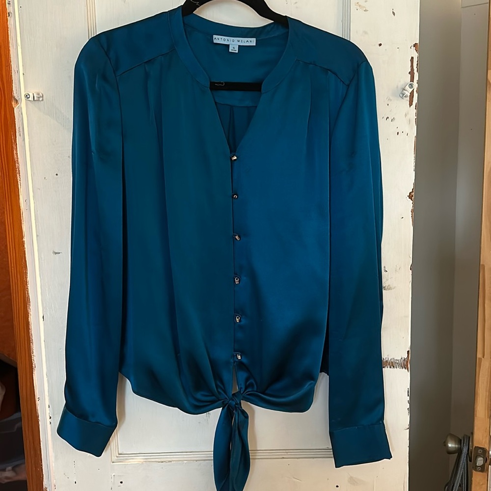 Antonio Melani - silk blue work top size small